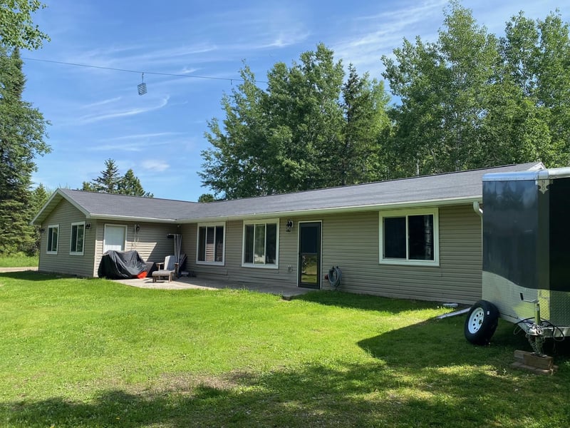 224 Leeds Rd, Hoyt Lakes, MN 55750