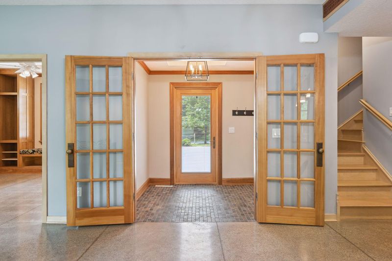 1121 W River St, Monticello, MN 55362