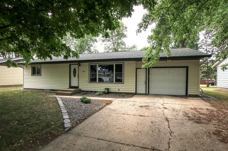 337 1st St NE, Richmond, MN 56368