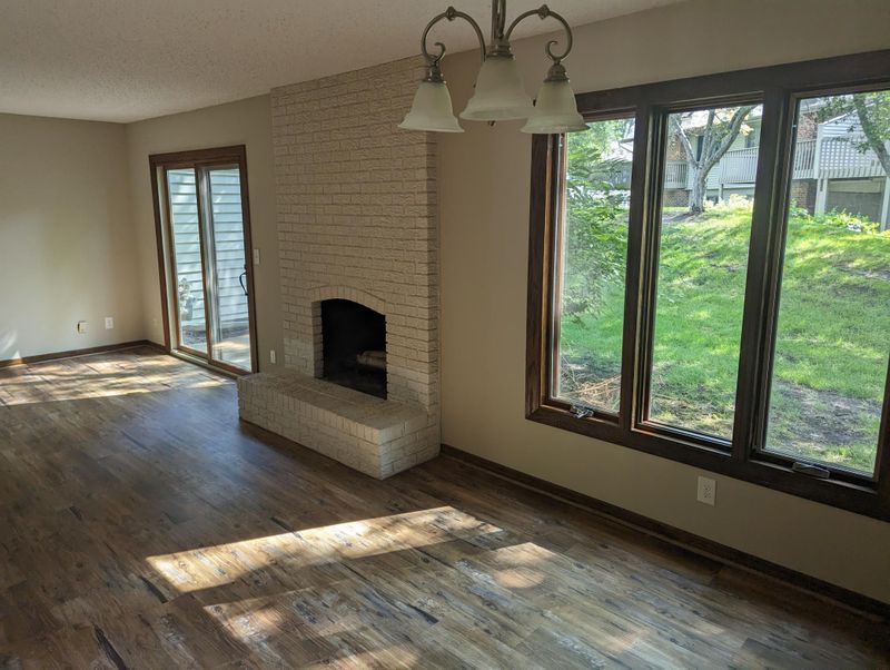 6326 Red Fox Ln, Edina, MN 55436