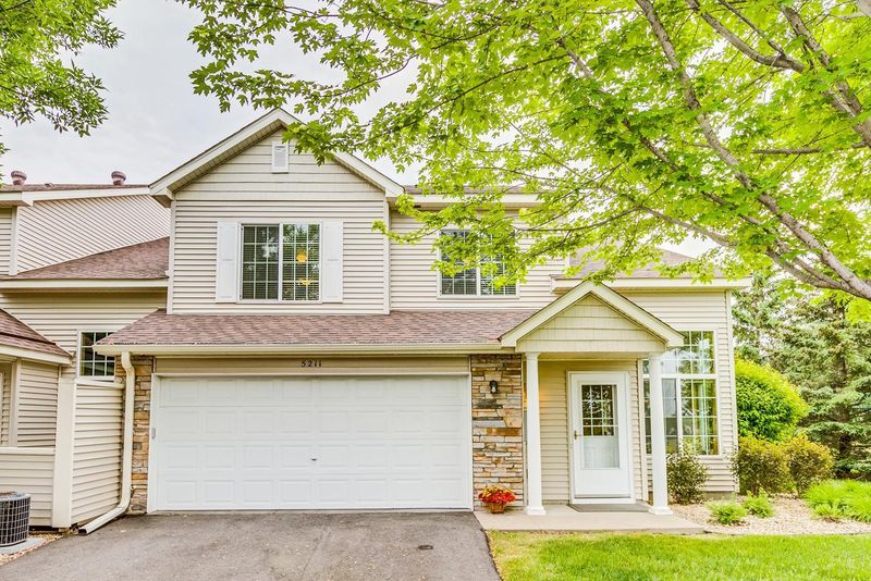 5211 207th St N, Forest Lake, MN 55025