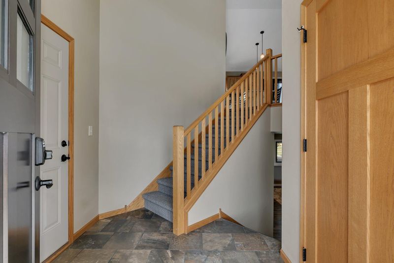 408 Victory Loop, Sartell, MN 56377