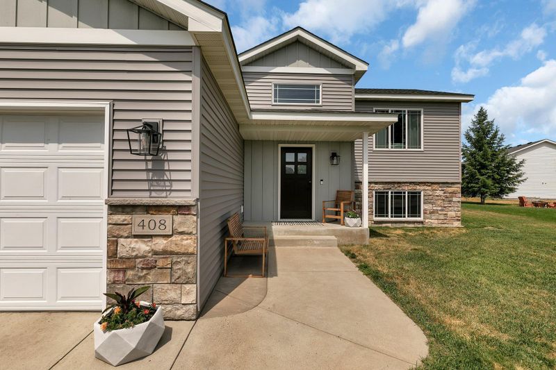 408 Victory Loop, Sartell, MN 56377