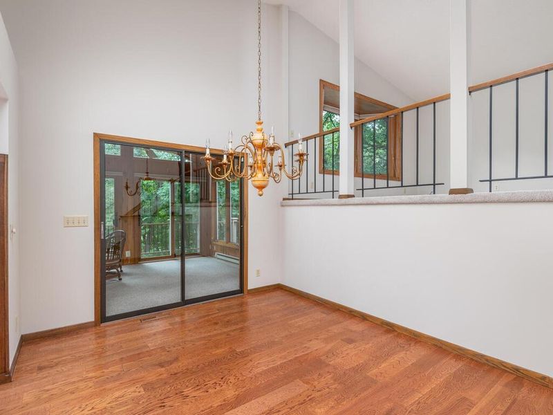 9340 Garrison Way, Eden Prairie, MN 55347