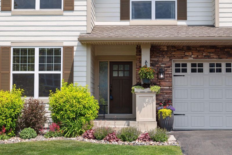 15590 Creekside Ln, Maple Grove, MN 55369