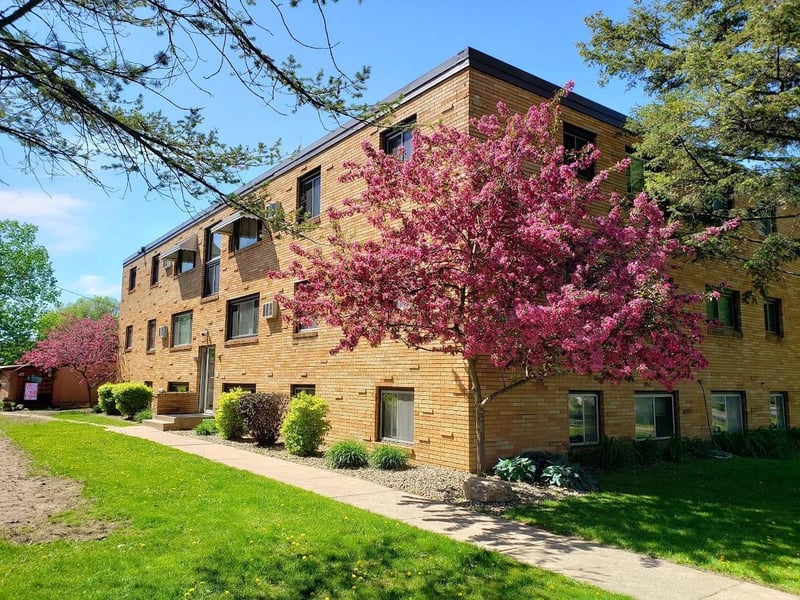 1391 - 1399 Hazelwood St, Saint Paul, MN 55106