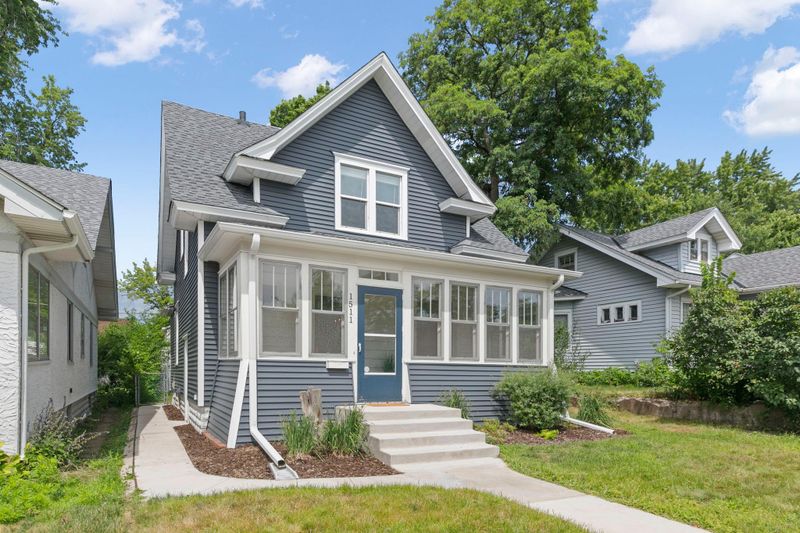1511 Wynne Ave, Saint Paul, MN 55108