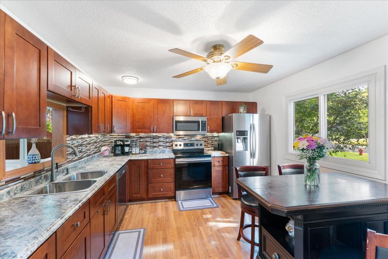 13109 Valley Forge Ln N, Champlin, MN 55316