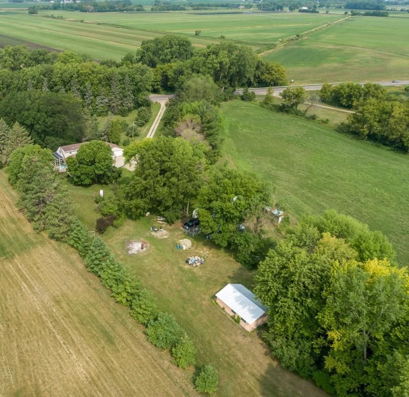 29200 Chippendale Ave, Northfield, MN 55057
