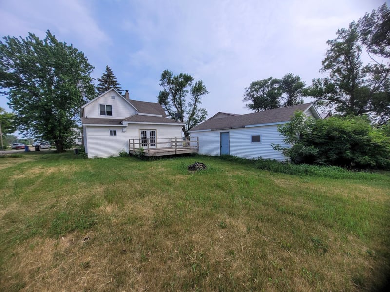 104 W Main Ave, Hoffman, MN 56339