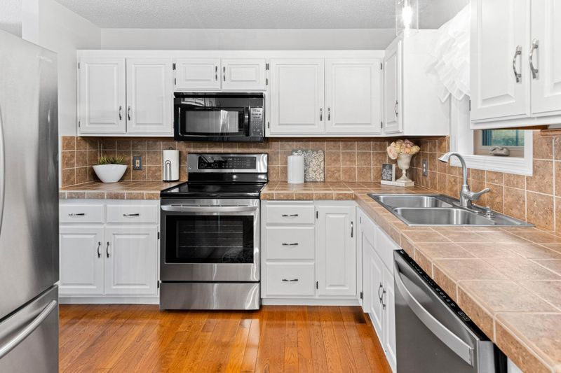 8742 33rd St, Princeton, MN 55371