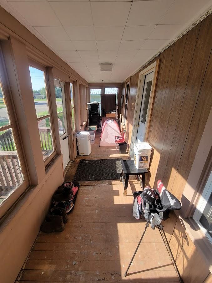 231 7th St, Walnut Grove, MN 56180