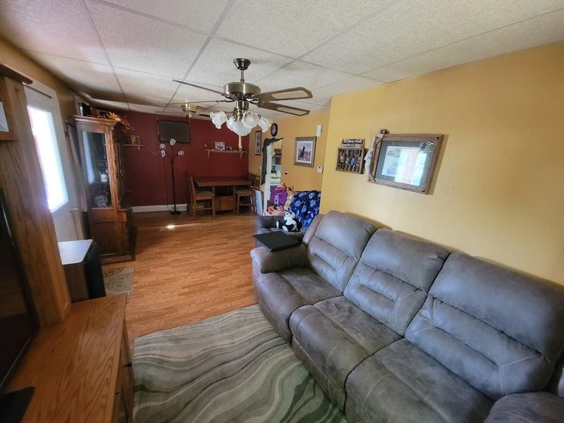 231 7th St, Walnut Grove, MN 56180