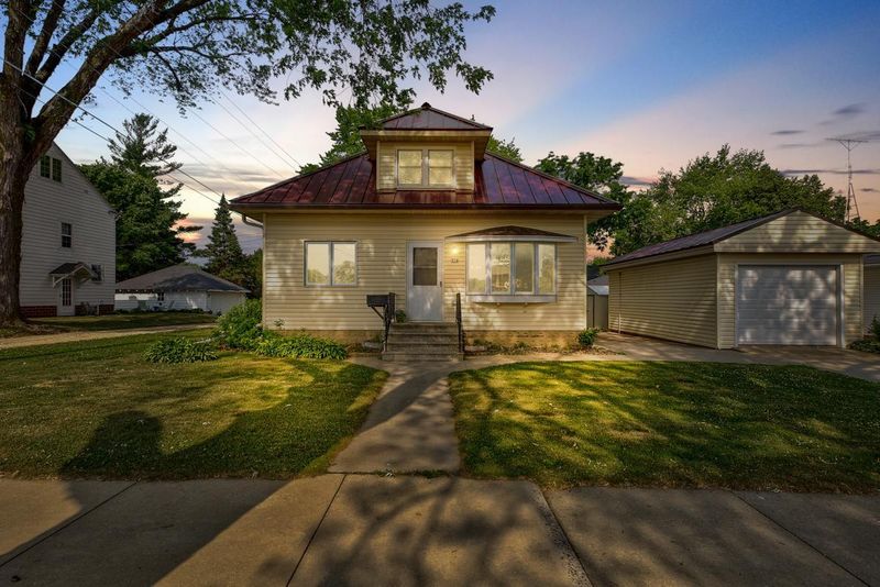 314 Forest St, Kenyon, MN 55946