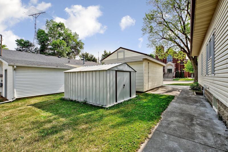 314 Forest St, Kenyon, MN 55946