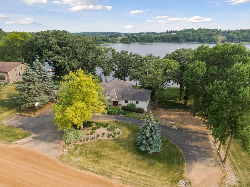 8735 Reitz Lake Rd, Waconia, MN 55387