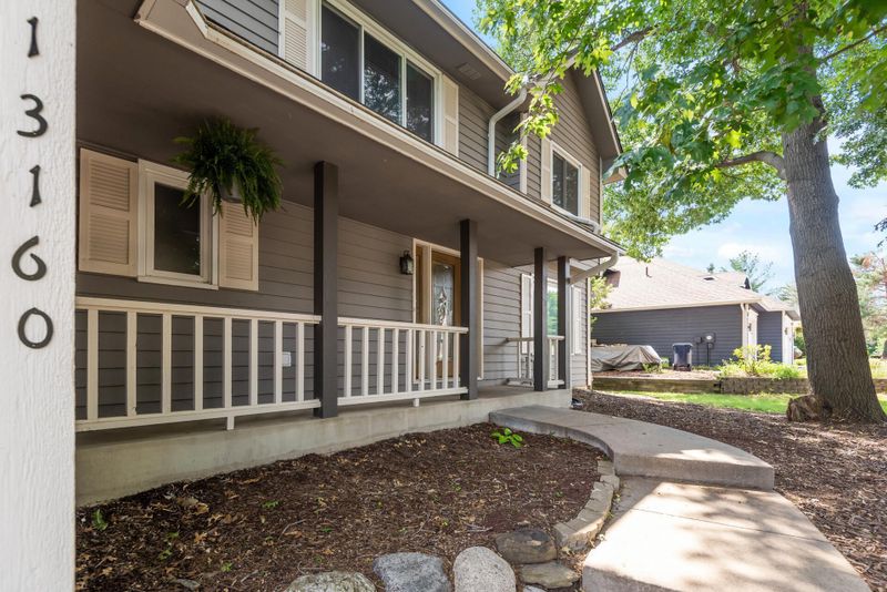 13160 Garnet Ave, Apple Valley, MN 55124