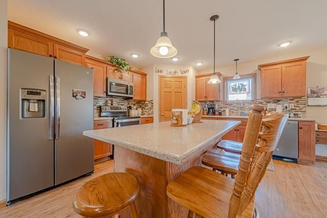 1711 Valley Cir, Grand Rapids, MN 55744