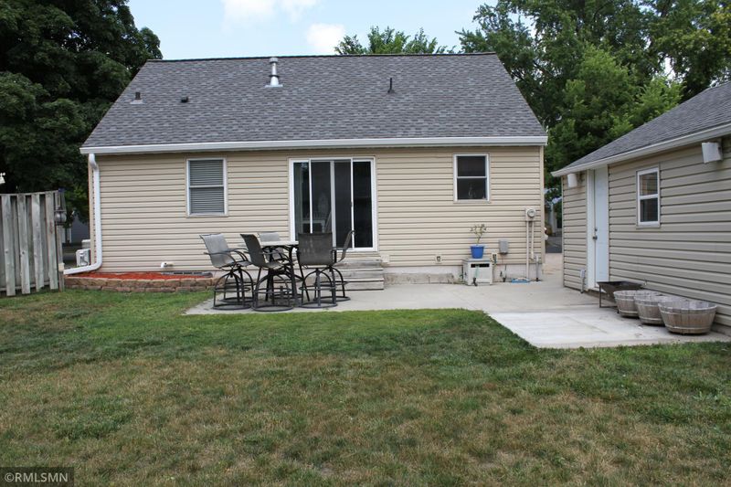 638 5th Ave SW, Hutchinson, MN 55350