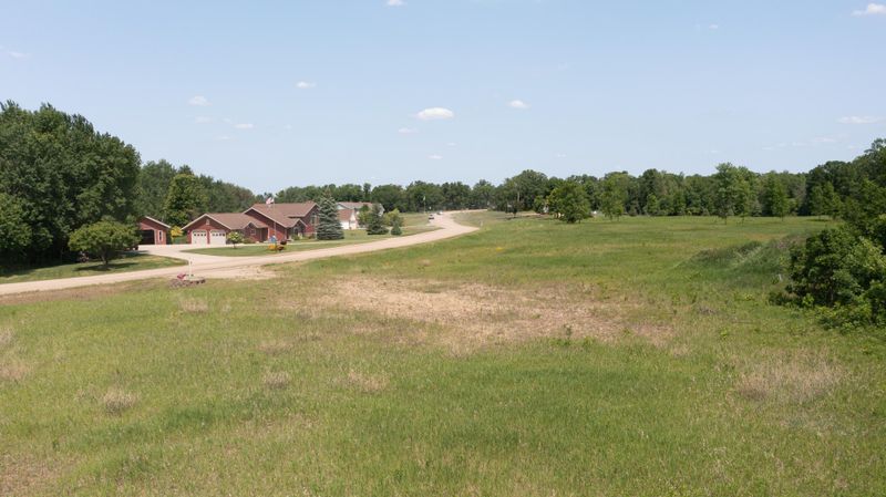 901 Willow Springs Rd, Detroit Lakes, MN 56501