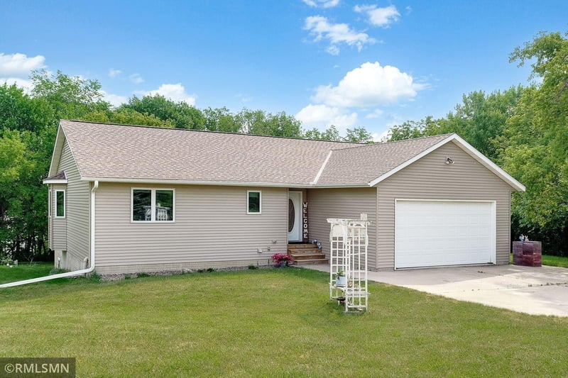 5918 26th St NW, Maple Lake, MN 55358