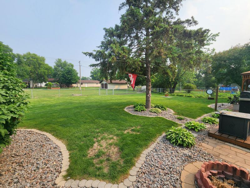 536 2nd Ave NE, Perham, MN 56573