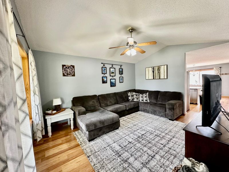 1109 Benjamin Dr, Alexandria, MN 56308