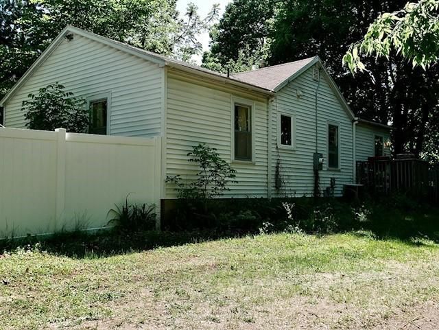 18361 Minnetonka Blvd, Wayzata, MN 55391