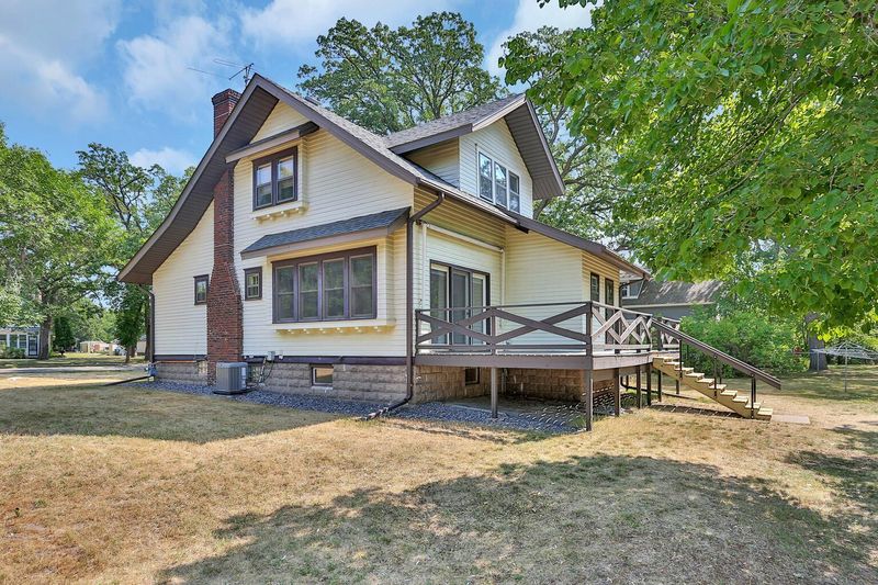 6683 Main St, North Branch, MN 55056