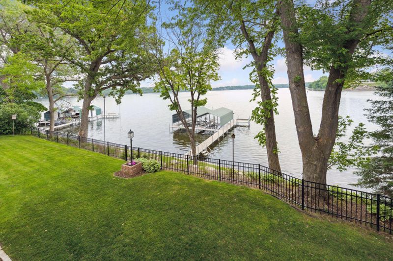 3407 Kings Point Rd, Minnetrista, MN 55331