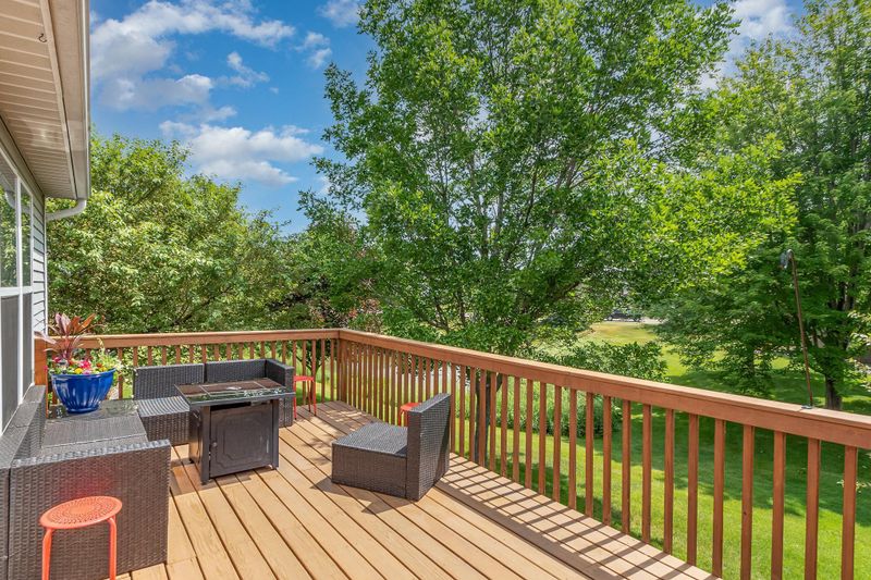 15790 Flan Ct, Apple Valley, MN 55124