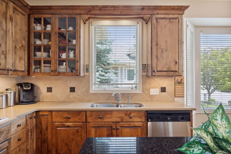 3707 Lilac Dr, Medina, MN 55340