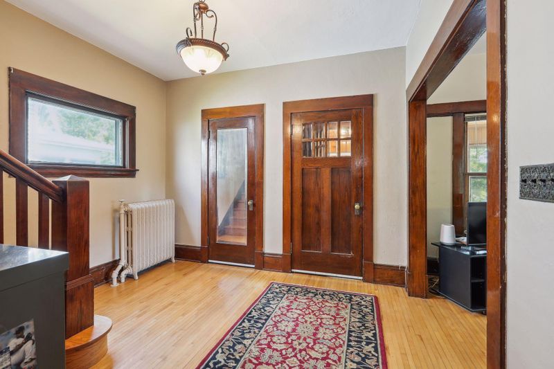1399 Sherburne Ave, Saint Paul, MN 55104