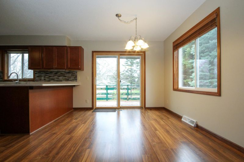 5358 Clayton Dr, Maple Plain, MN 55359