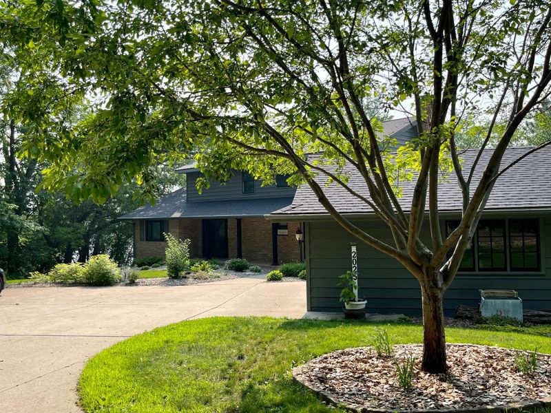 2025 Vision Ln, Redwood Falls, MN 56283