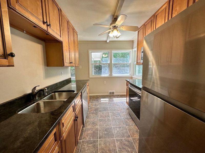106 Logan Ave W, West Saint Paul, MN 55118