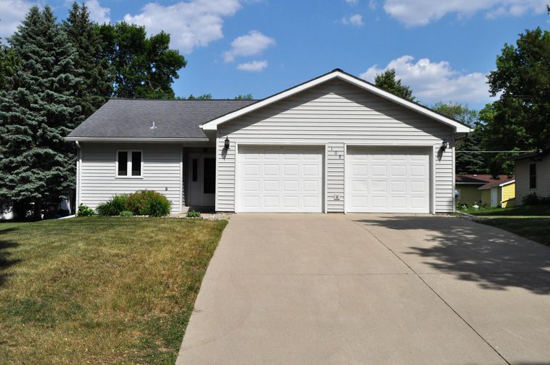 108 S 13th St, Montevideo, MN 56265