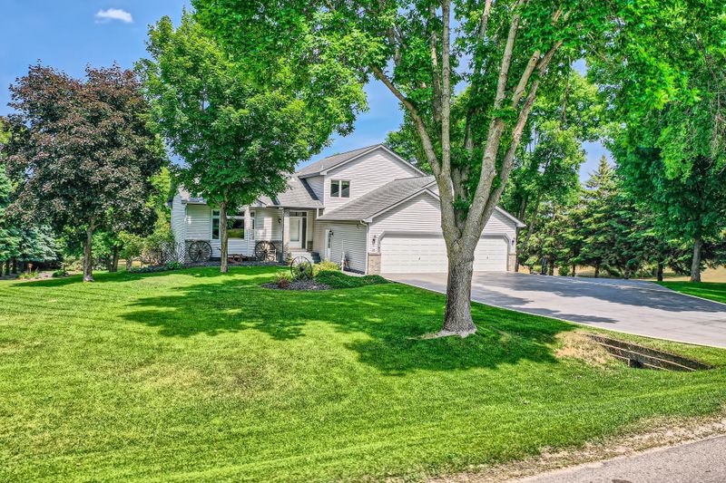14580 Edgewood Rd, Rogers, MN 55374