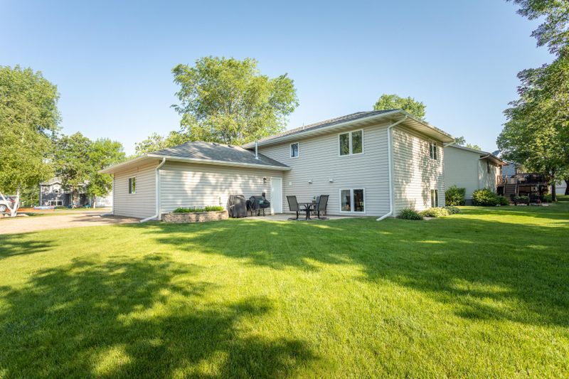 203 Darling Pl, Alexandria, MN 56308
