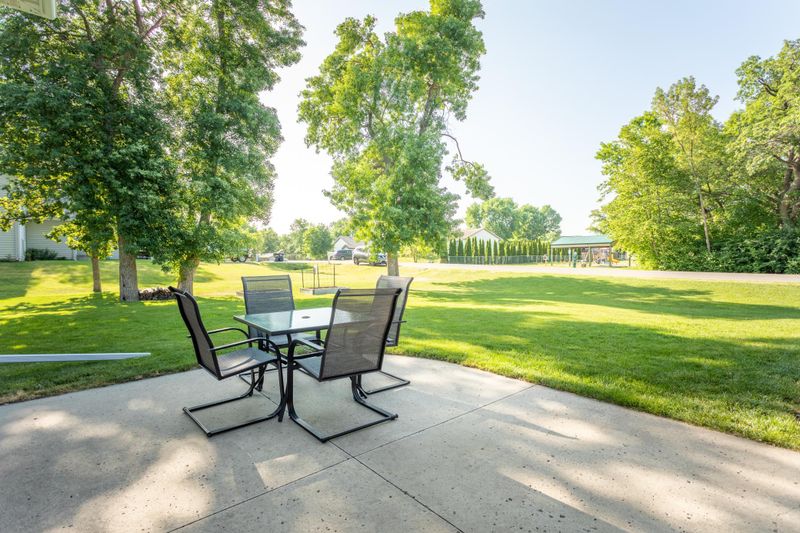 203 Darling Pl, Alexandria, MN 56308