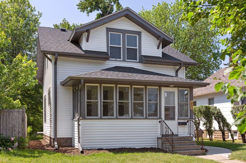 1802 Ross Ave E, Saint Paul, MN 55119