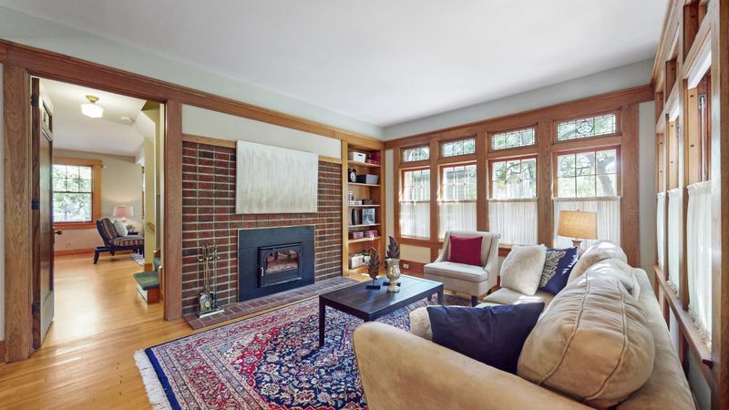 107 Orlin Ave SE, Minneapolis, MN 55414