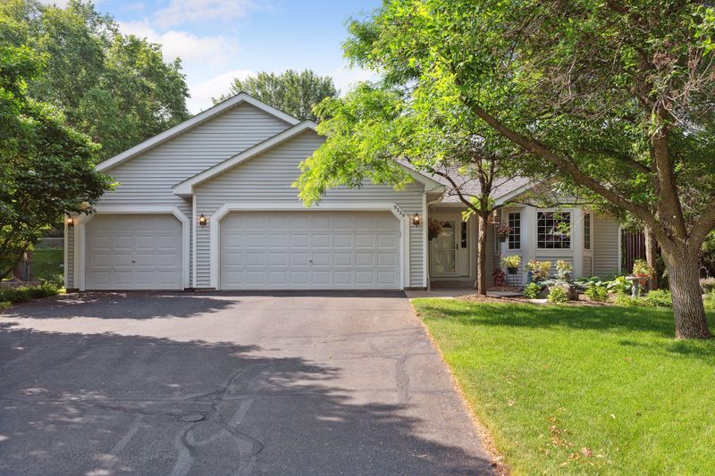 9329 Jonathan Rd, Woodbury, MN 55125