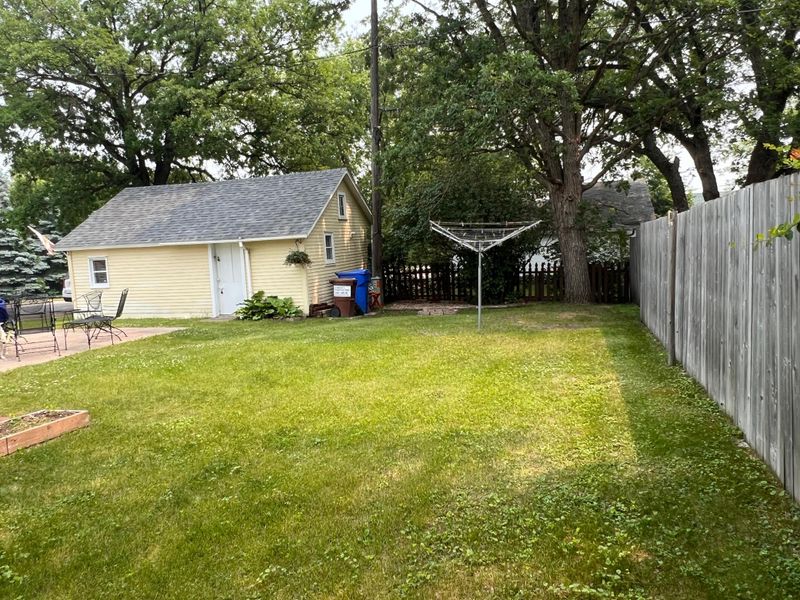 501 Bowling Ave, Detroit Lakes, MN 56501