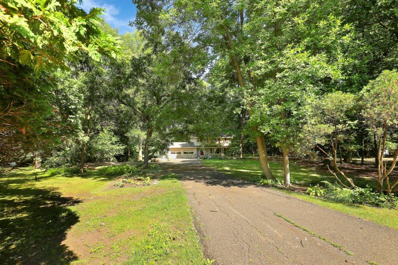 960 N Willow Dr, Long Lake, MN 55356