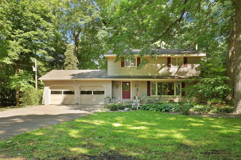 960 N Willow Dr, Long Lake, MN 55356