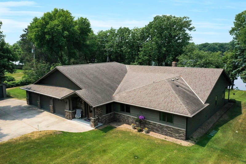5025 NE River Rd, Sauk Rapids, MN 56379