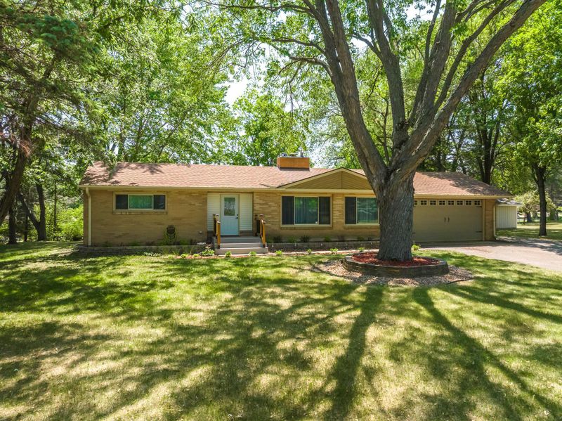 22 Roger Rd, Saint Cloud, MN 56301