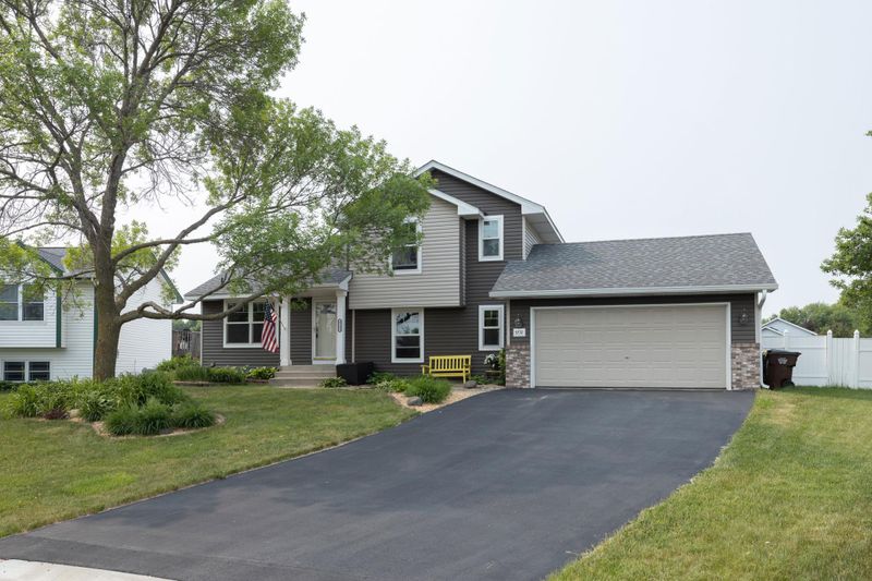 5731 Oconnell Cir, Savage, MN 55378