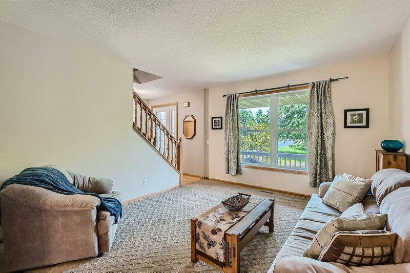 10200 Kimbro Cir S, Cottage Grove, MN 55016
